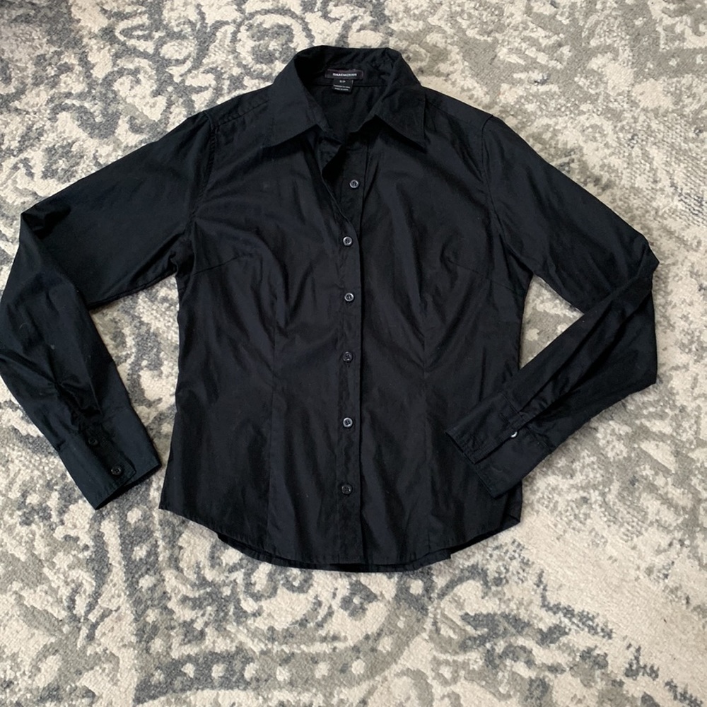 Black shirt